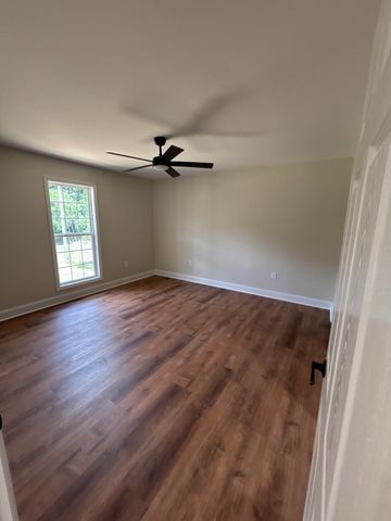 226 Lanier Private Ln, Pulaski, TN 38478