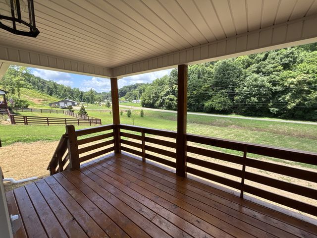 226 Lanier Private Ln, Pulaski, TN 38478