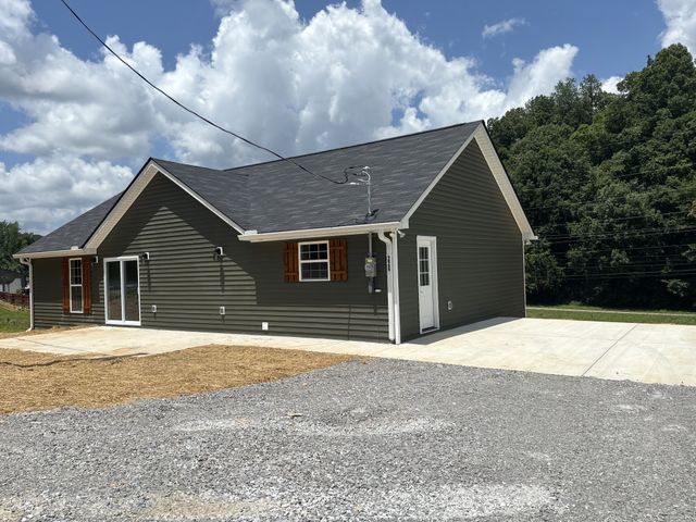 226 Lanier Private Ln, Pulaski, TN 38478