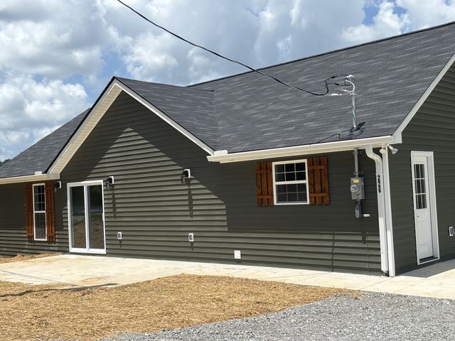 226 Lanier Private Ln, Pulaski, TN 38478