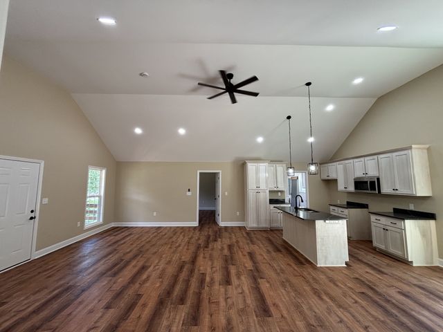 226 Lanier Private Ln, Pulaski, TN 38478