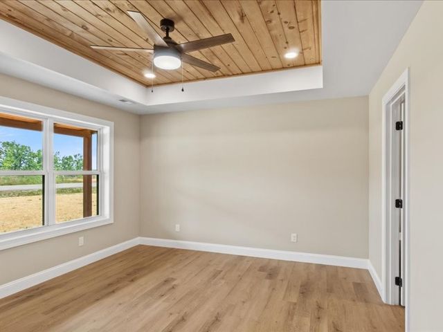 1461 Little Swan Creek, Hohenwald, TN 38462