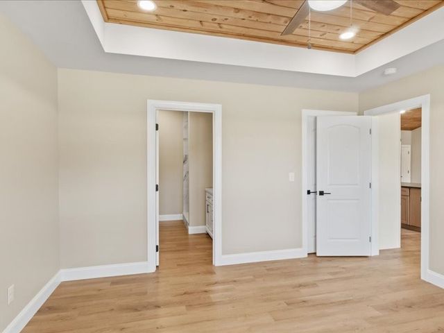 1461 Little Swan Creek, Hohenwald, TN 38462