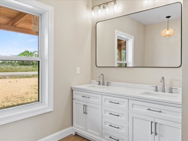1461 Little Swan Creek, Hohenwald, TN 38462