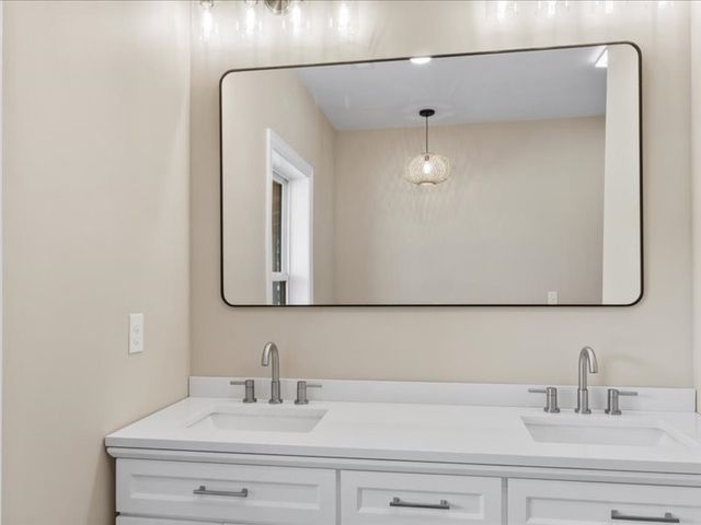 1461 Little Swan Creek, Hohenwald, TN 38462