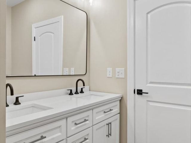 1461 Little Swan Creek, Hohenwald, TN 38462