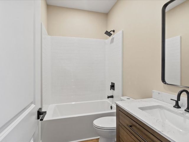 1461 Little Swan Creek, Hohenwald, TN 38462