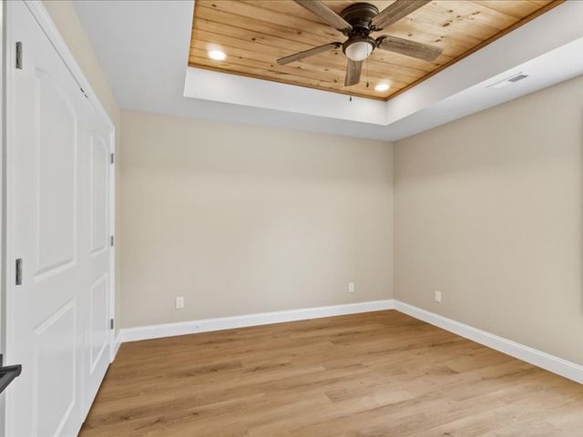 1461 Little Swan Creek, Hohenwald, TN 38462