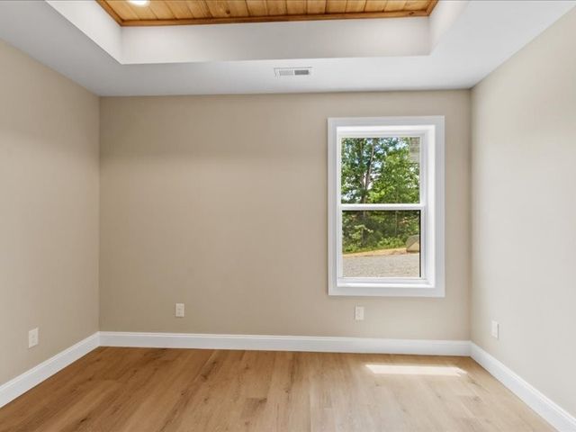 1461 Little Swan Creek, Hohenwald, TN 38462