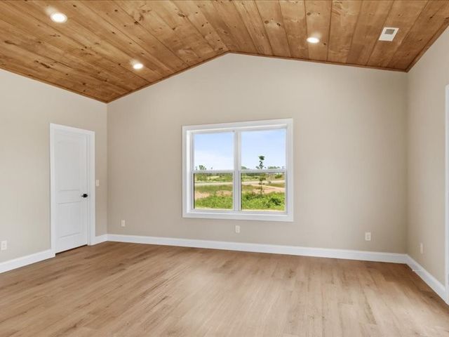 1461 Little Swan Creek, Hohenwald, TN 38462