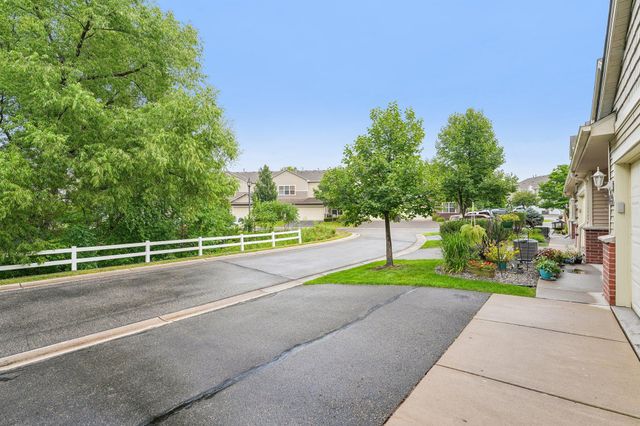 15588 Emerald Drive N 6, Hugo, MN 55038