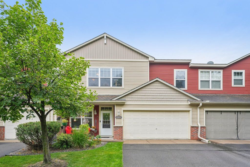 15588 Emerald Drive N 6, Hugo, MN 55038