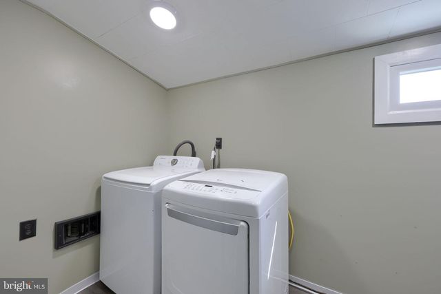 44 N LOCUST ST, Palmyra, PA 17078
