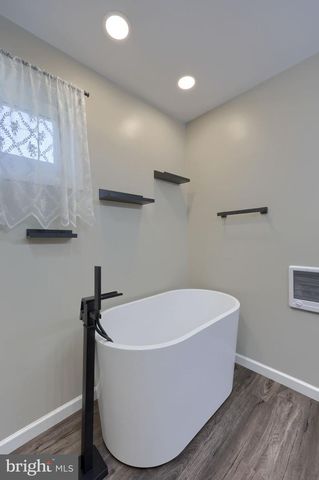 44 N LOCUST ST, Palmyra, PA 17078