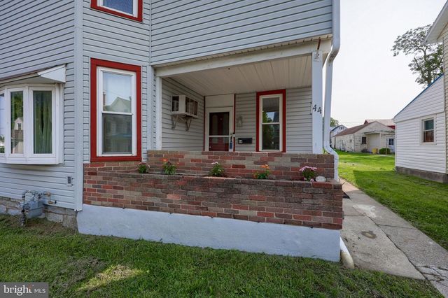 44 N LOCUST ST, Palmyra, PA 17078