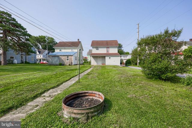 44 N LOCUST ST, Palmyra, PA 17078