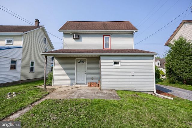 44 N LOCUST ST, Palmyra, PA 17078