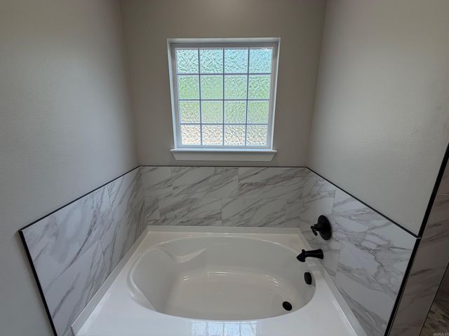 36 Deer Creek Drive, Sherwood, AR 72120