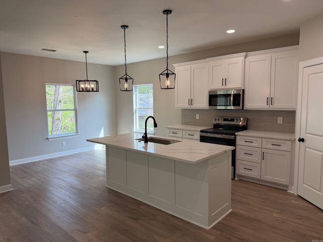 36 Deer Creek Drive, Sherwood, AR 72120