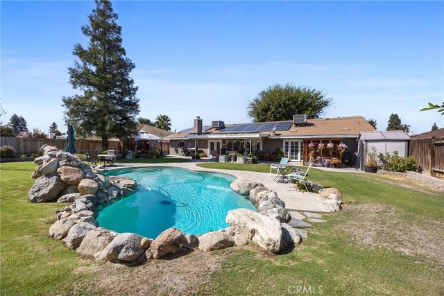 7116 Jolynn Street, Bakersfield, CA 93308