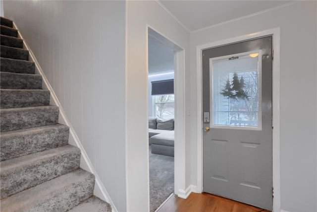 501 Summit Ave, Ellwood City, PA 16117