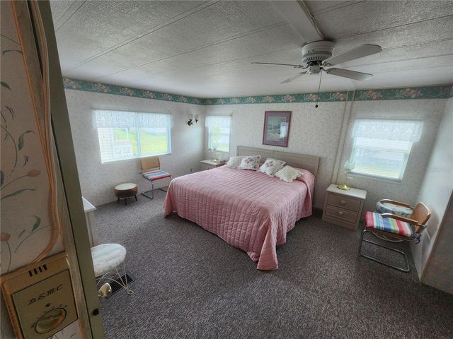 808 53RD AVENUE E 234, Bradenton, FL 34203