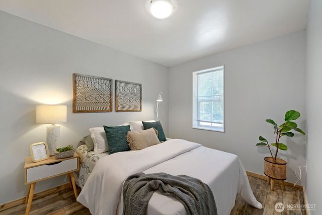 6322 18th Avenue SW, Seattle, WA 98106