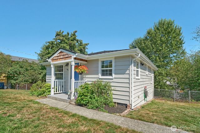 6322 18th Avenue SW, Seattle, WA 98106