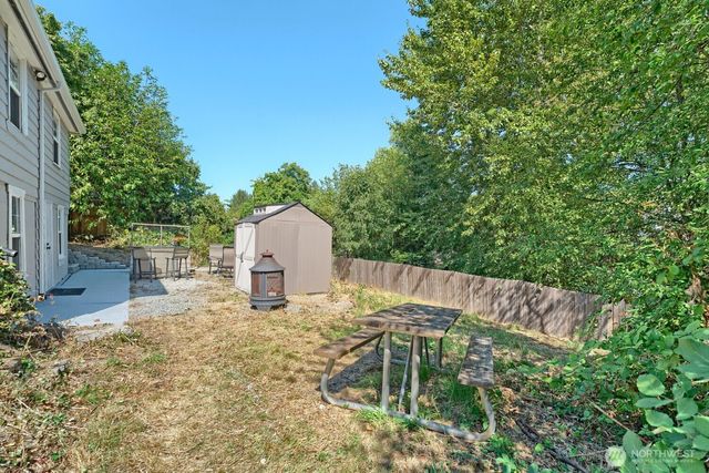 6322 18th Avenue SW, Seattle, WA 98106