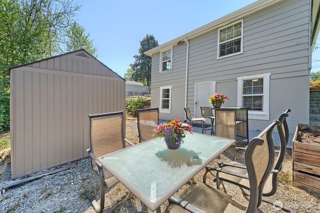 6322 18th Avenue SW, Seattle, WA 98106