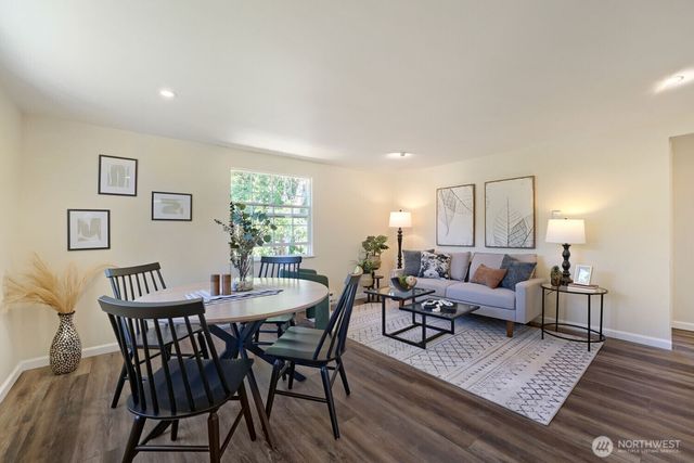 6322 18th Avenue SW, Seattle, WA 98106