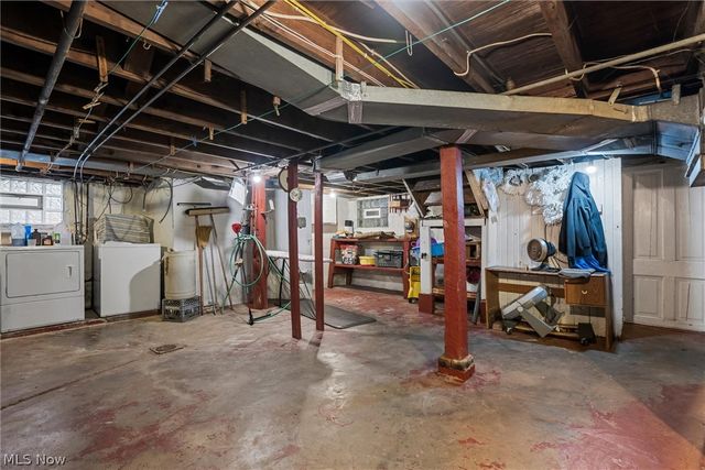 9687 South Avenue, Poland, OH 44514