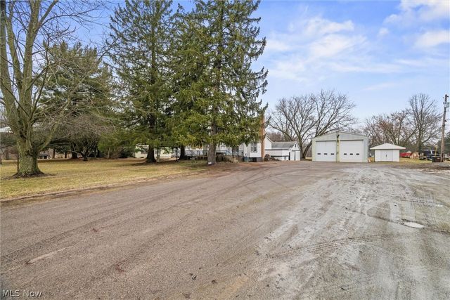 9687 South Avenue, Poland, OH 44514