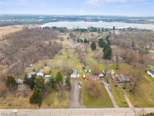 9687 South Avenue, Poland, OH 44514