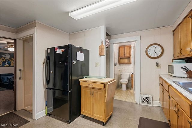 9687 South Avenue, Poland, OH 44514