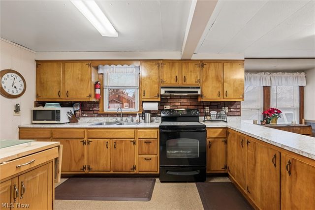 9687 South Avenue, Poland, OH 44514