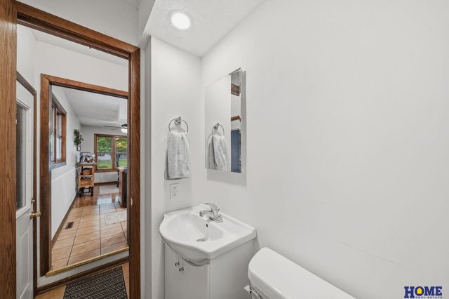 3751 Spruce Street, Lincoln, NE 68516