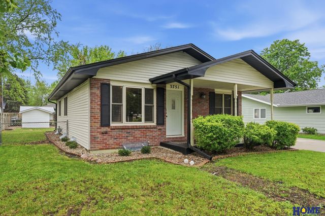 3751 Spruce Street, Lincoln, NE 68516