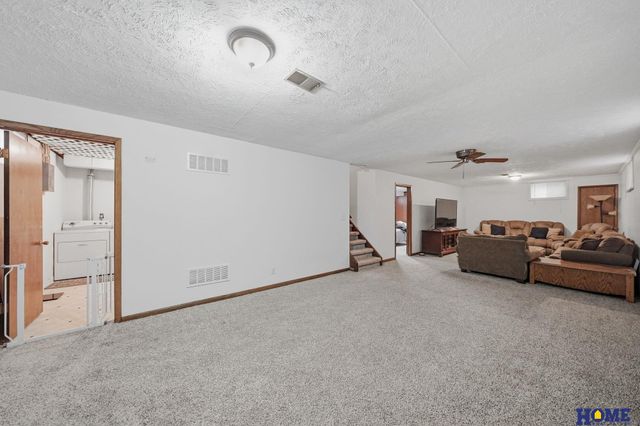 3751 Spruce Street, Lincoln, NE 68516