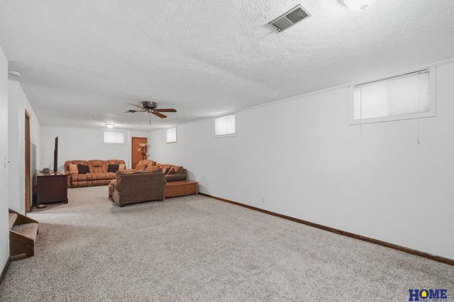 3751 Spruce Street, Lincoln, NE 68516
