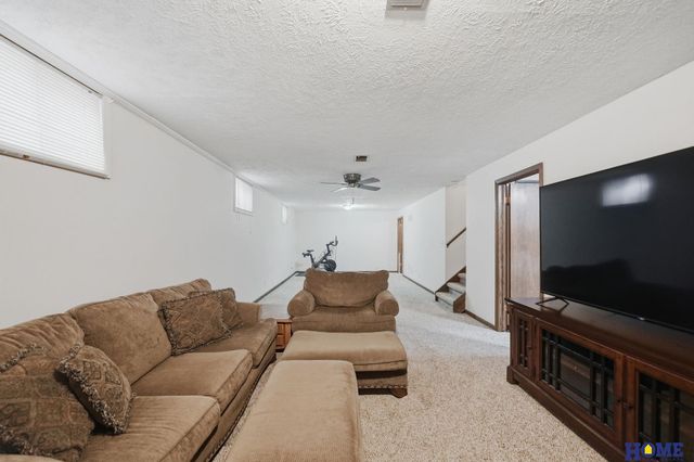 3751 Spruce Street, Lincoln, NE 68516