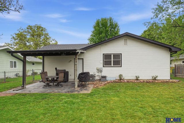 3751 Spruce Street, Lincoln, NE 68516