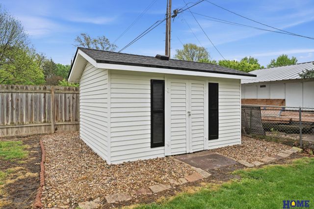 3751 Spruce Street, Lincoln, NE 68516
