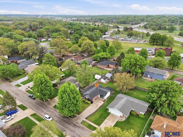 3751 Spruce Street, Lincoln, NE 68516