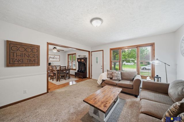 3751 Spruce Street, Lincoln, NE 68516