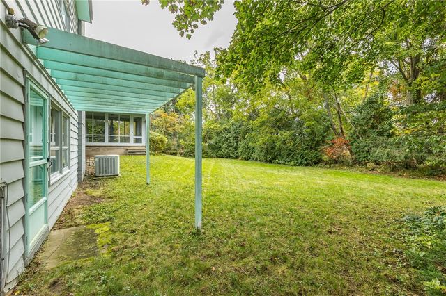 150 Georgian Court Road, Brighton, NY 14610