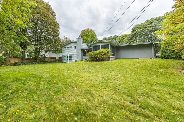 150 Georgian Court Road, Brighton, NY 14610