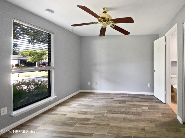 3567 WHALERS Way, Jacksonville, FL 32257
