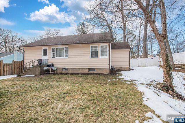 153 Algonquin Trail, Wayne, NJ 07470