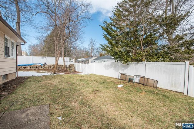 153 Algonquin Trail, Wayne, NJ 07470